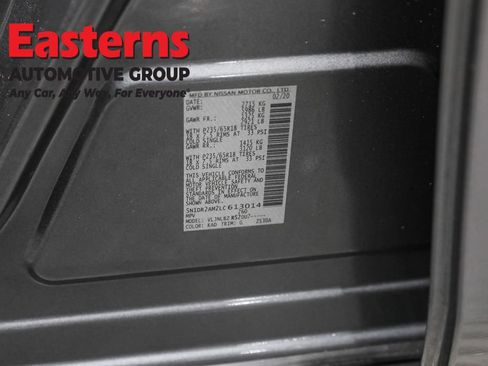 Used 2020 Nissan Pathfinder S image 38