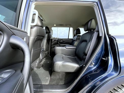 Used 2024 INFINITI QX80 Luxe image 22