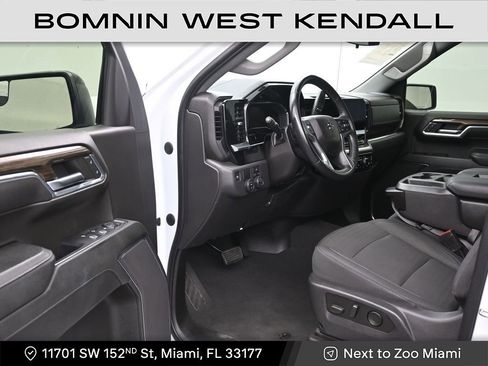 Used 2023 Chevrolet Silverado 1500 RST image 10