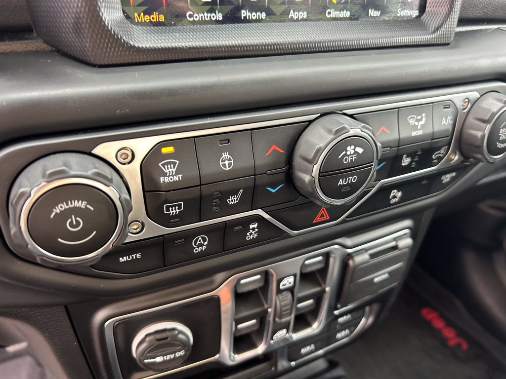 Used 2020 Jeep Wrangler Unlimited Sahara AWD/4WD image 14