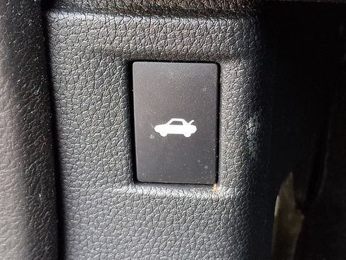 Used 2023 Honda Accord EX image 23