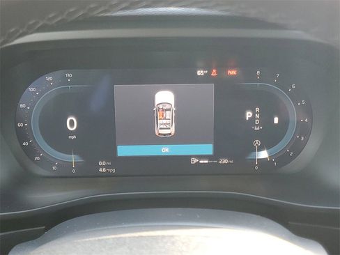 Certified 2025 Volvo XC40 B5 Plus image 24