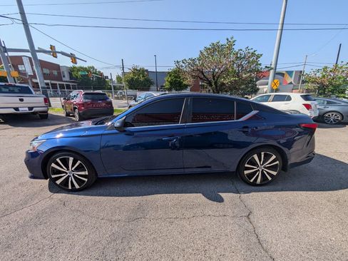 Used 2020 Nissan Altima 2.5 SR FWD image 9