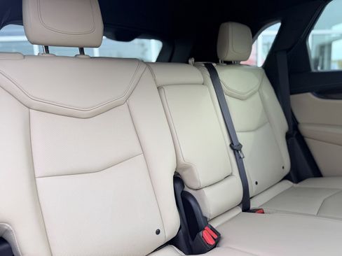 Used 2018 Cadillac XT5 Luxury image 19