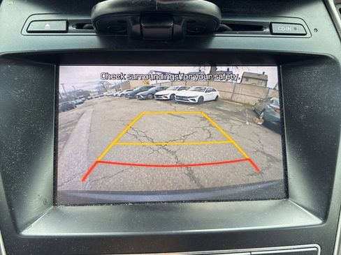 Used 2017 Hyundai Santa Fe SE w/ Cargo Package image 11