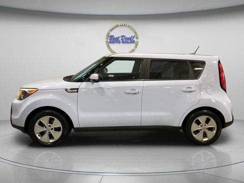 Used 2016 Kia Soul w/ Convenience Package FWD image 2