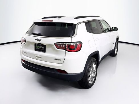 Used 2022 Jeep Compass Latitude AWD/4WD image 9