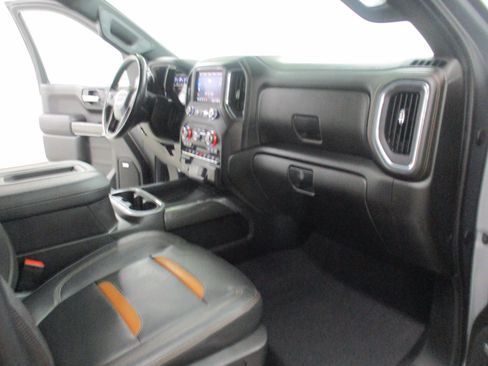 Certified 2022 GMC Sierra 1500 AT4 w/ AT4 Premium Package AWD/4WD image 16