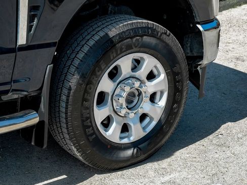 Used 2023 Ford F350 4x4 Crew Cab Super Duty image 61