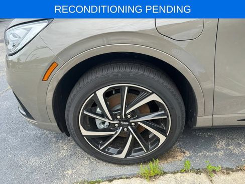 Used 2025 Lincoln Corsair Grand Touring AWD/4WD image 7