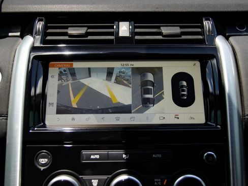 Used 2018 Land Rover Discovery HSE AWD/4WD image 40