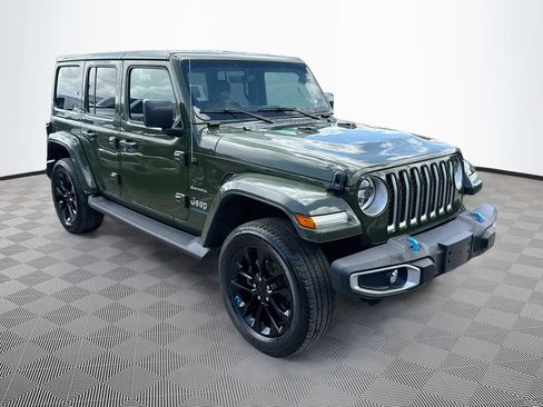 Used 2023 Jeep Wrangler Unlimited Sahara w/ Cold Weather Group AWD/4WD image 4