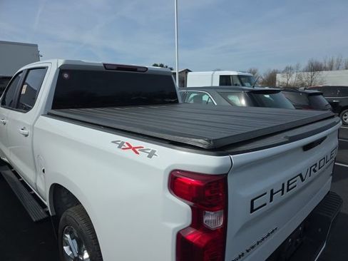 Used 2023 Chevrolet Silverado 1500 LT image 5