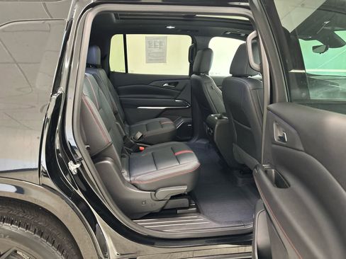 Used 2024 Chevrolet Traverse RS w/ LPO, Floor Liner Package image 17