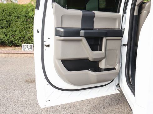 Used 2022 Ford F250 XL w/ Power Equipment Group image 36