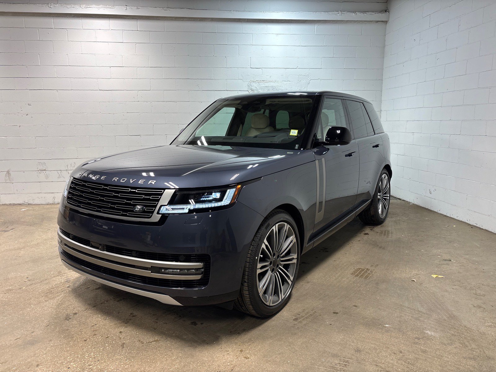 New 2026 Land Rover Range Rover SE AWD/4WD image 1