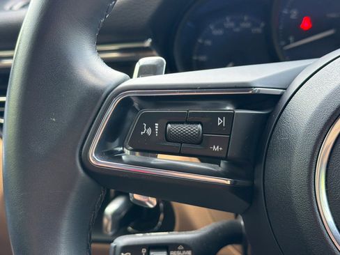 Used 2025 Porsche Macan image 30