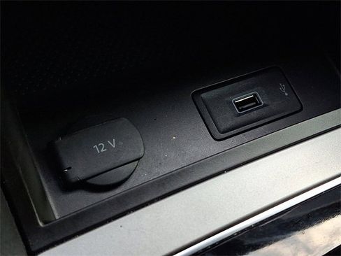 Used 2022 Volkswagen Passat 2.0T SE image 24