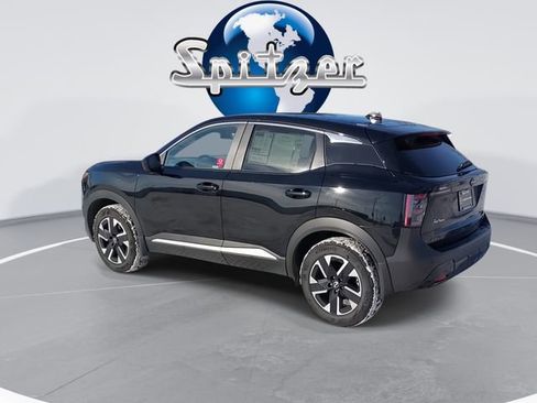 Used 2025 Nissan Kicks SV image 7