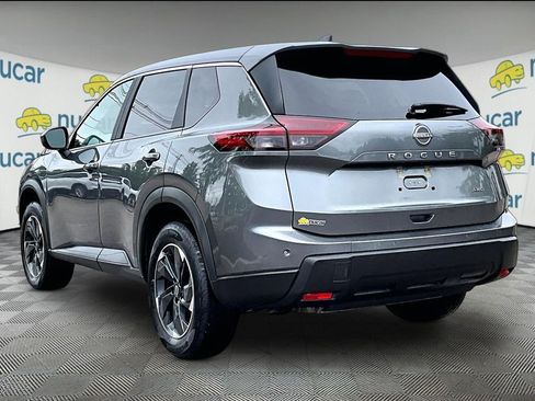 Certified 2026 Nissan Rogue SV AWD/4WD image 4