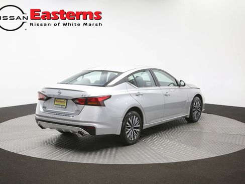 Used 2023 Nissan Altima 2.5 SV w/ SV Premium Package AWD/4WD image 40