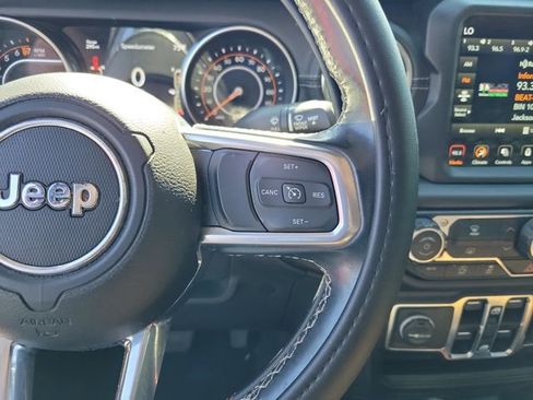 Used 2021 Jeep Gladiator Overland w/ Popular Equipment Package AWD/4WD image 16