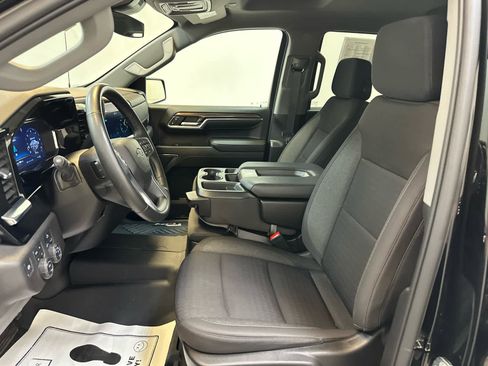 Used 2024 Chevrolet Silverado 1500 RST image 4