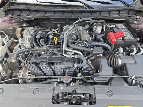 Used 2025 Nissan Altima 2.5 SV FWD image 21