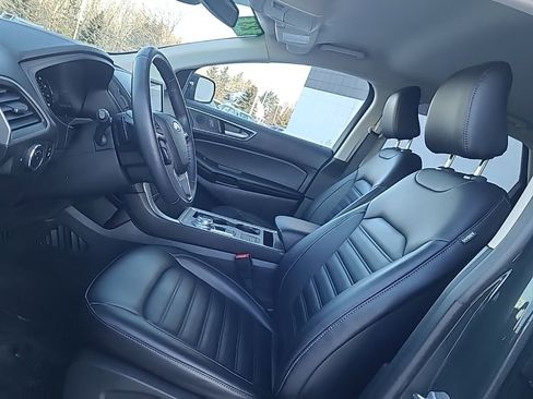 Used 2023 Ford Edge SEL w/ Convenience Package image 9