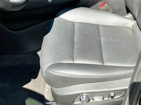 Used 2024 Cadillac XT4 Sport image 19