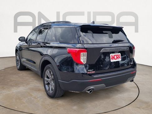 Used 2024 Ford Explorer XLT w/ Equipment Group 202A AWD/4WD image 12