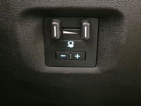 Used 2011 Chevrolet Silverado 2500 LT w/ Interior Plus Package image 17