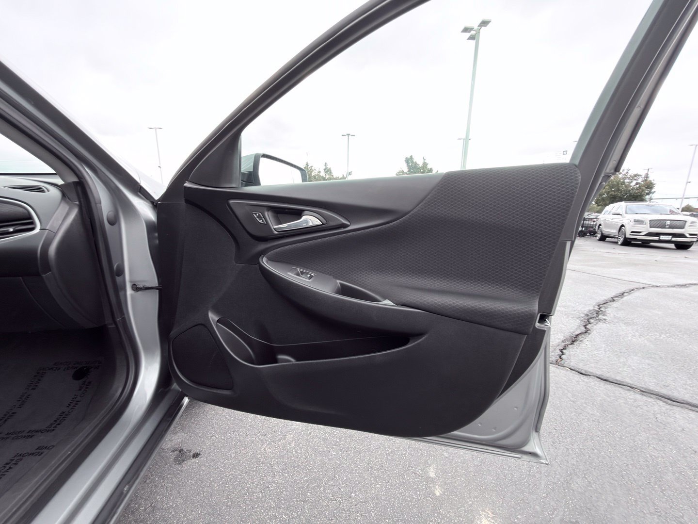 Used 2024 Chevrolet Malibu LT FWD image 46
