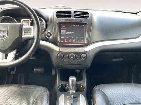 Used 2015 Dodge Journey R/T w/ Flexible Seating Group image 11