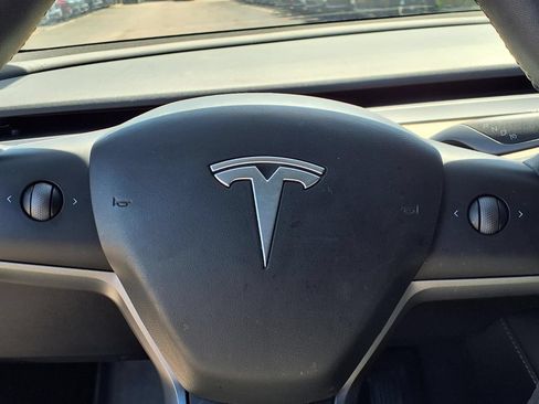 Used 2023 Tesla Model 3 Standard Range RWD image 12