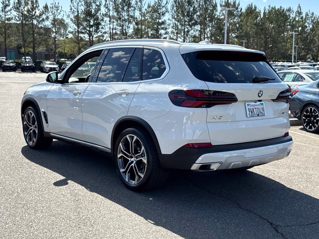 Used 2026 BMW X5 sDrive40i w/ Parking Assistance Package RWD image 12