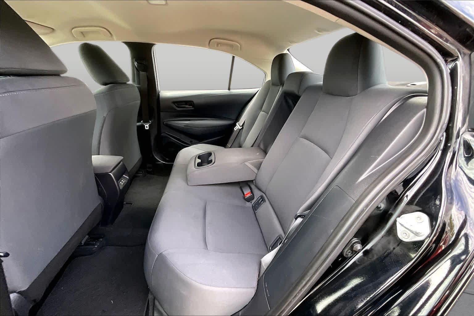 Used 2024 Toyota Corolla LE FWD image 20