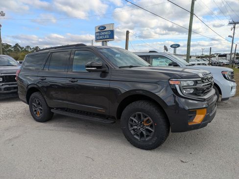 New 2025 Ford Expedition Tremor image 2