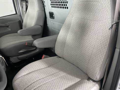 New 2025 GMC Savana 2500 w/ Driver Convenience Package image 19