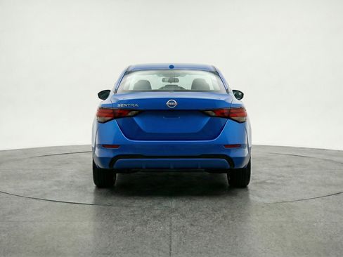 Used 2025 Nissan Sentra SV FWD image 7