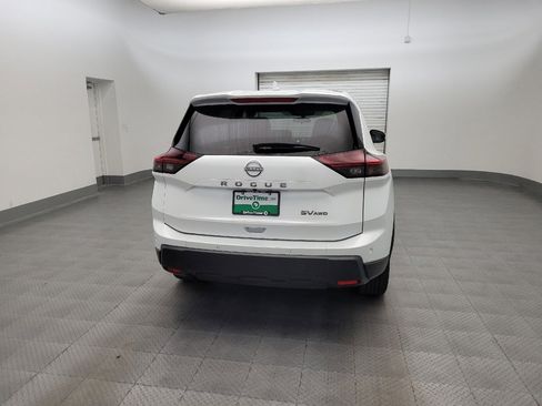 Used 2024 Nissan Rogue SV AWD/4WD image 7