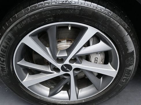 Used 2025 Genesis GV80 2.5T Advanced image 43