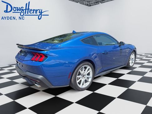 Used 2024 Ford Mustang GT Premium RWD image 5