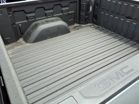 Used 2026 GMC Sierra 1500 Denali w/ Denali Reserve Package AWD/4WD image 23