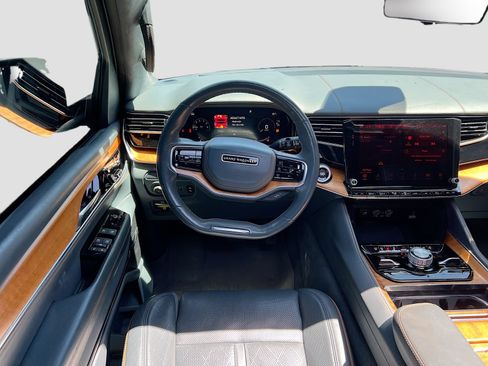 Used 2022 Jeep Grand Wagoneer Series II w/ Convenience Group III AWD/4WD image 22