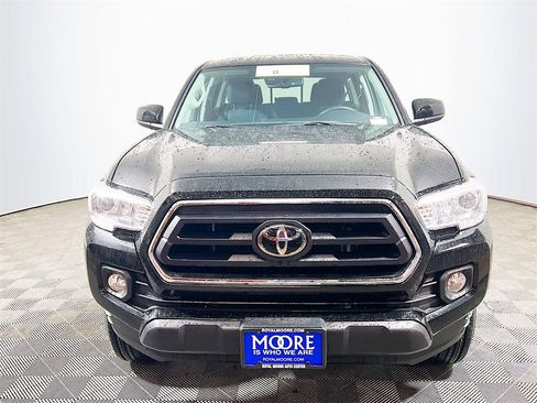 Certified 2023 Toyota Tacoma SR5 image 3