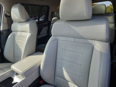 Used 2024 Hyundai Santa Fe Limited image 24