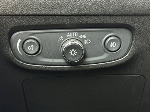 Used 2022 Buick Encore GX Preferred w/ Sport Touring Package image 42