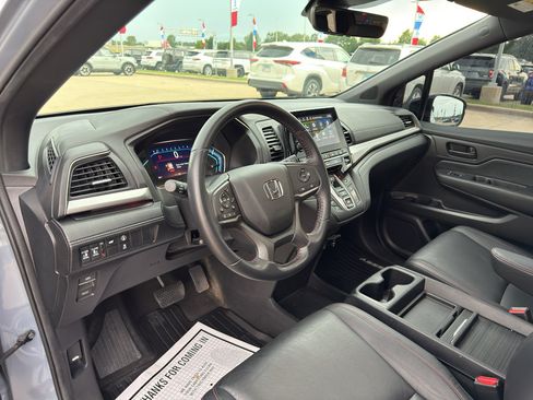 Used 2024 Honda Odyssey Sport image 8