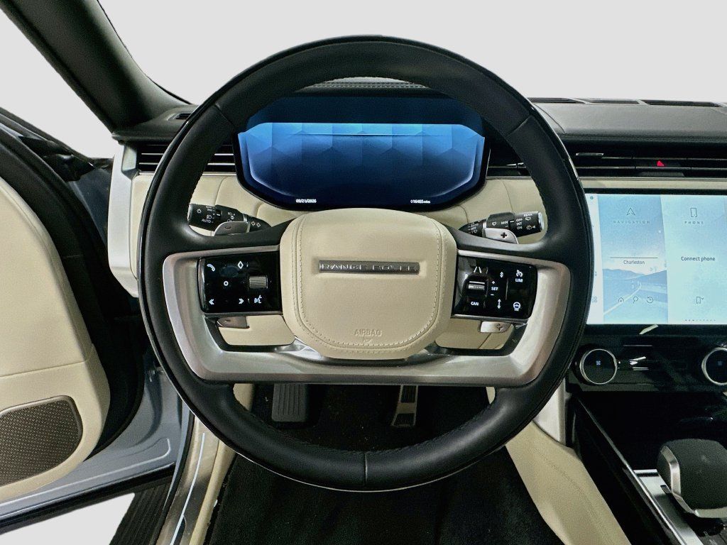 Used 2023 Land Rover Range Rover Autobiography AWD/4WD image 12